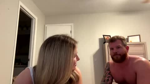 JuicyPeach36 online show from December 15, 10:15 pm