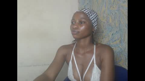 juicypiexx online show from February 28, 5:15 am