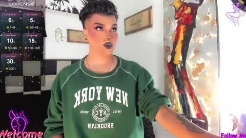 Jujubee online show from June 8, 5:03 pm