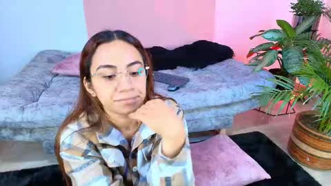 Jules and Gia online show from October 31, 7:03 pm