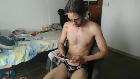 Julfigo online show from April 18, 6:54 pm