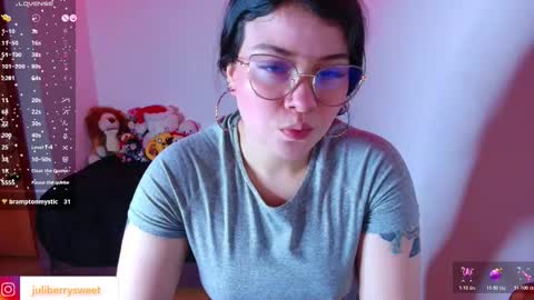 Juliana online show from March 4, 3:58 am