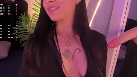 juli_casanova online show from October 3, 1:30 pm