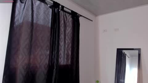 Juli Modelo Independiente online show from March 6, 4:17 pm