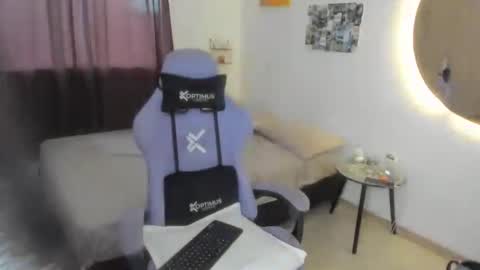 juli_santos_22 online show from March 29, 11:56 am