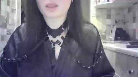 julia69009 online show from January 9, 11:34 pm