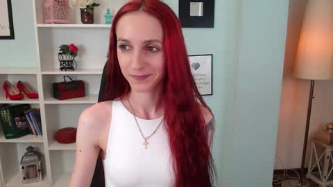 JuliaJae online show from September 20, 6:16 am