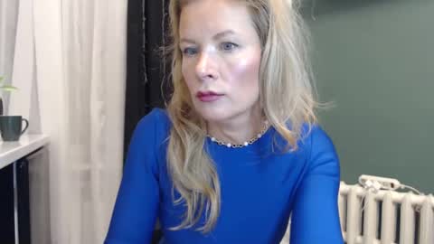 julia_giulia online show from January 26, 7:20 pm
