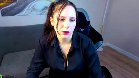 Julia Shyy online show from May 14, 1:37 am