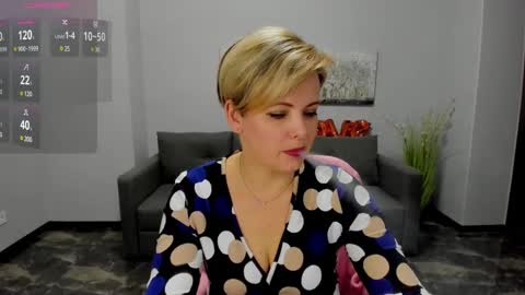 Julia online show from February 18, 12:49 pm