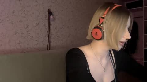 Kate online show from March 17, 4:45 pm