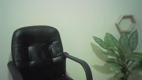 JuliaMack online show from March 1, 12:28 am