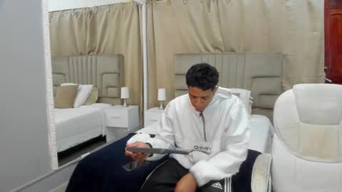 julian billy online show from February 26, 11:21 am