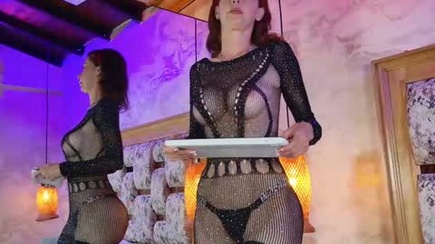 juliana_mendez25 online show from September 9, 7:14 pm