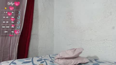 Snapshot of juliana_soto1 chatting on September 12, 2:13 am Juli online show from September 12, 2:13 am