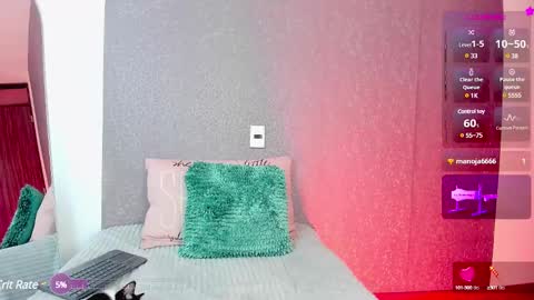 Snapshot of julianarodriguez_ chatting on March 4, 6:18 pm Juliana online show from March 4, 6:18 pm