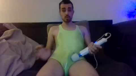 julianjj2001 online show from December 29, 2:17 am