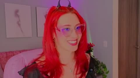 Juliana online show from March 26, 5:07 pm