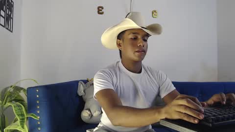 Juliann online show from October 7, 2:13 pm