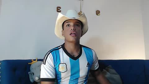 Juliann online show from October 16, 5:34 pm