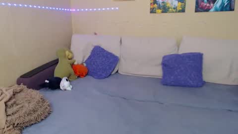 Jul online show from February 8, 6:54 am