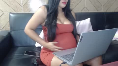 Julia silva online show from October 5, 7:10 pm