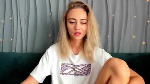 Yulya online show from September 25, 3:35 am