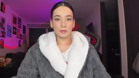 Jeimy Help me to reach 100 thumbs up online show from March 24, 1:44 am