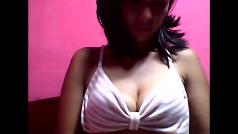 Snapshot of julie0612 chatting on February 8, 6:55 pm julie0612 online show from February 8, 6:55 pm