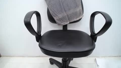 julie9x online show from February 1, 10:18 pm