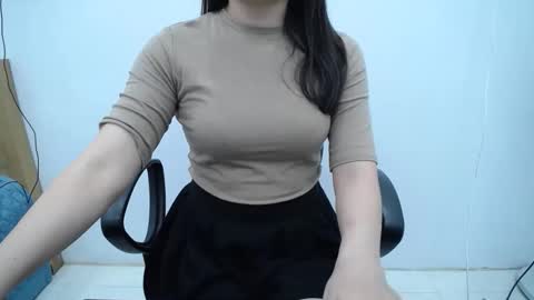 julie9x online show from March 17, 7:13 am