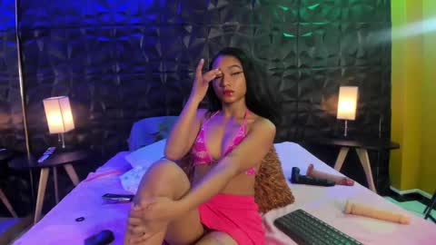 julie coper online show from January 25, 11:00 pm
