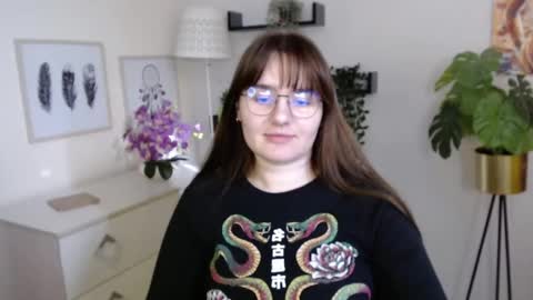 Julie online show from October 22, 12:29 pm