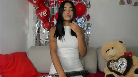 Juli online show from February 14, 8:48 pm