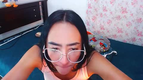 Snapshot of julieta_art1 chatting on January 11, 11:24 pm julieta art1 online show from January 11, 11:24 pm