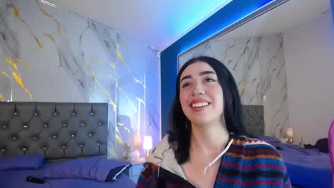 Snapshot of julieta_de_los_angeles chatting on February 26, 6:40 am Julieta online show from February 26, 6:40 am