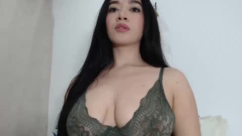 julieta_g online show from January 21, 9:57 am