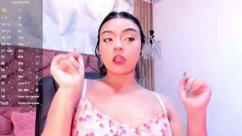 Julieta  online show from June 5, 2:11 pm