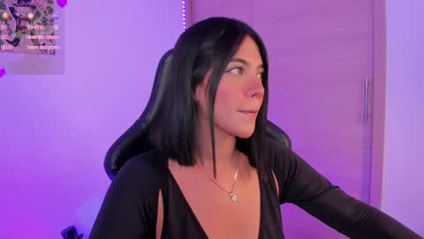 Snapshot of julietariverss chatting on March 4, 1:59 pm Julieta online show from March 4, 1:59 pm