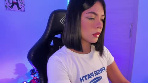 Snapshot of julietariverss chatting on January 20, 10:51 am Julieta online show from January 20, 10:51 am