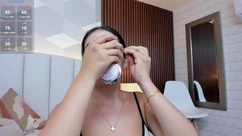 Julieta Santos online show from November 12, 6:43 pm