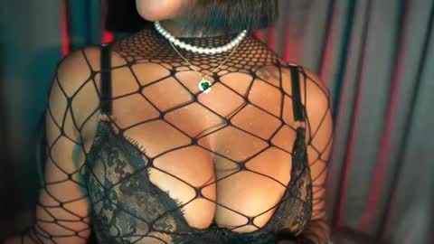 julietawinona online show from February 21, 9:51 pm