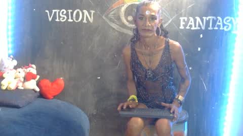 Julieth Wolf online show from March 1, 4:00 pm