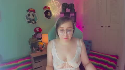 Snapshot of julietha_bianco_ chatting on February 3, 7:52 pm Julietha online show from February 3, 7:52 pm