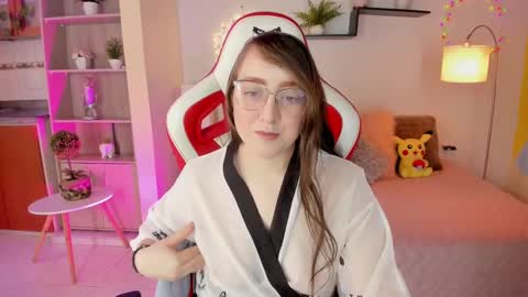Snapshot of julietha_bianco_ chatting on March 6, 1:35 pm Julietha online show from March 6, 1:35 pm