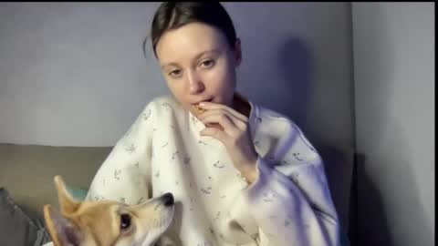 julietsensation online show from February 4, 6:27 pm