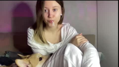 julietsensation online show from January 28, 4:08 pm