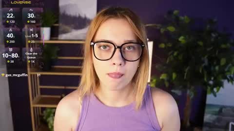 Mia online show from September 25, 3:57 am