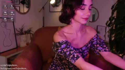 Snapshot of juliette_dee chatting on February 3, 9:29 pm Juliette Dee online show from February 3, 9:29 pm