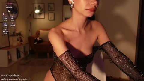 Snapshot of juliette_dee chatting on March 7, 10:54 pm Juliette Dee online show from March 7, 10:54 pm